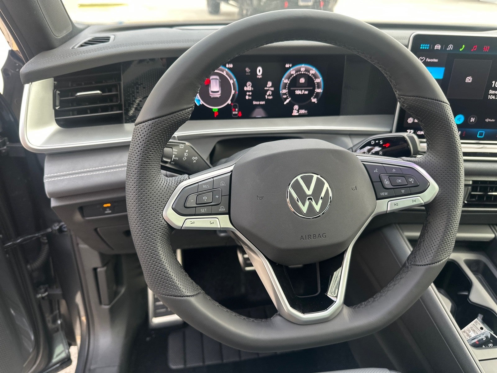 2026 Volkswagen Tiguan 2.0T SE R-Line Black FWD