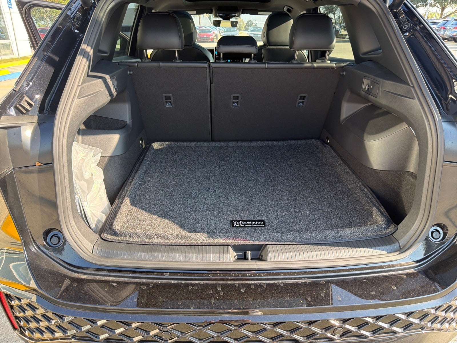 2026 Volkswagen Tiguan SE R-Line Black FWD