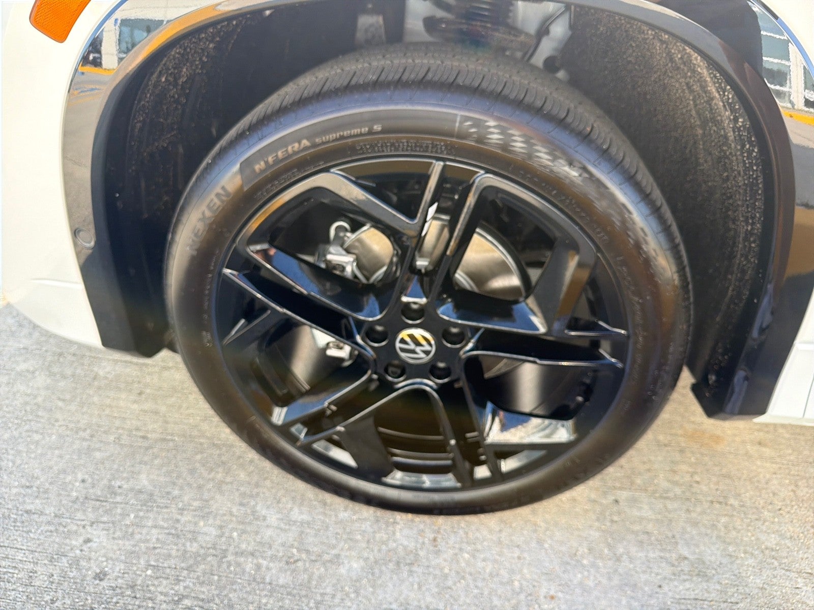 2026 Volkswagen Tiguan SE R-Line Black FWD
