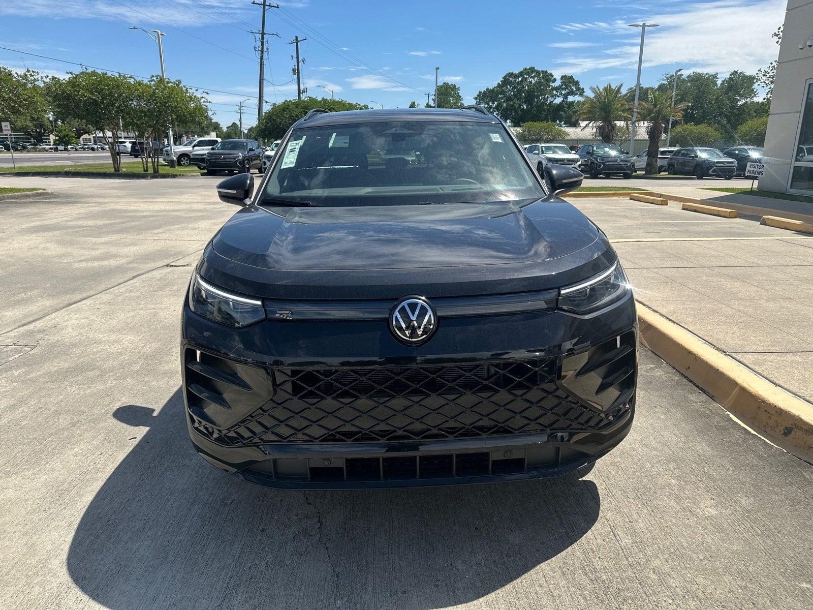 2026 Volkswagen Tiguan 2.0T SE R-Line Black FWD