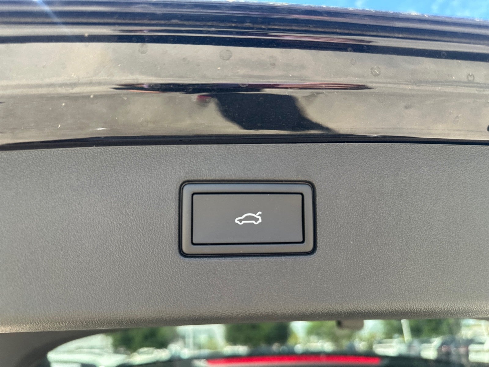 2026 Volkswagen Tiguan 2.0T SE R-Line Black FWD