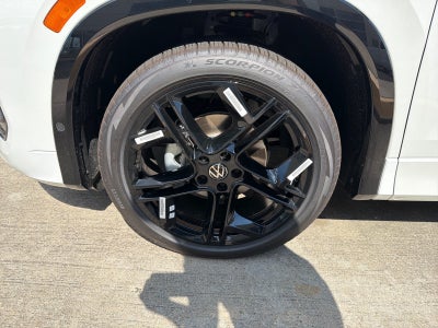 2026 Volkswagen Tiguan SE R-Line Black FWD