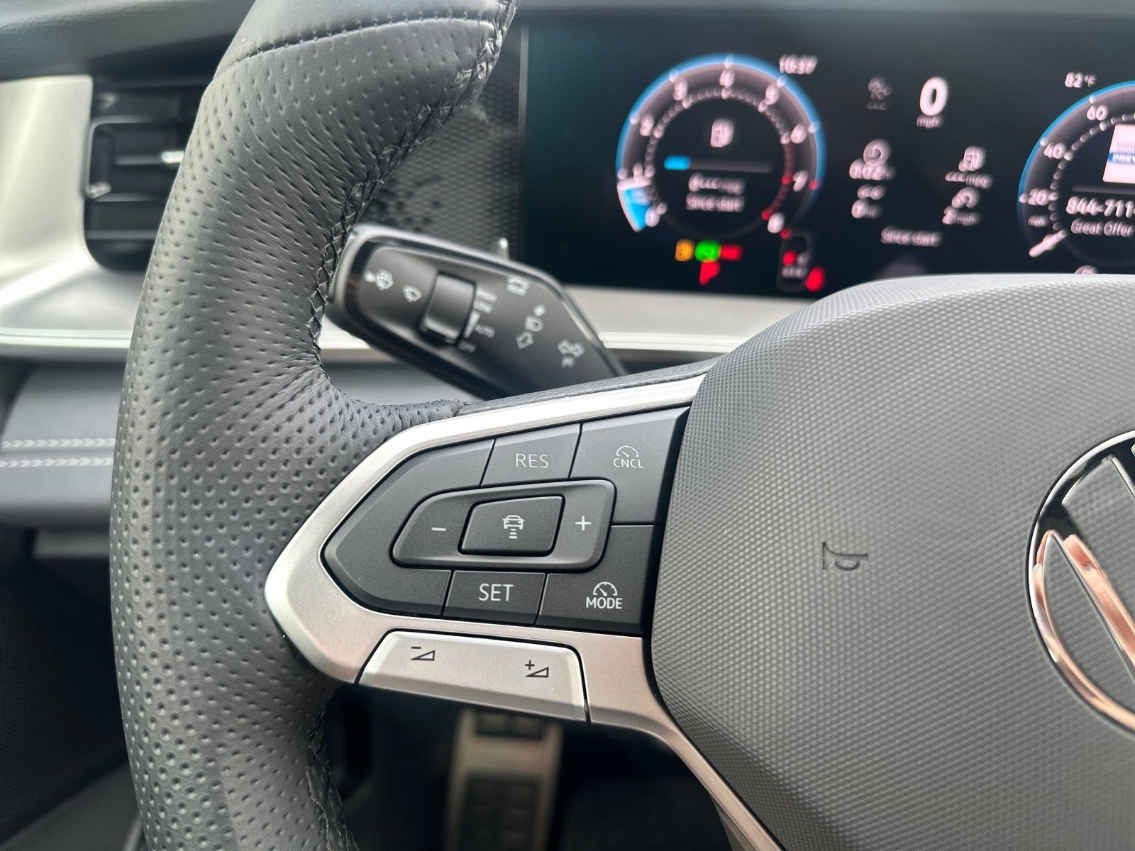 2026 Volkswagen Tiguan 2.0T SE R-Line Black FWD