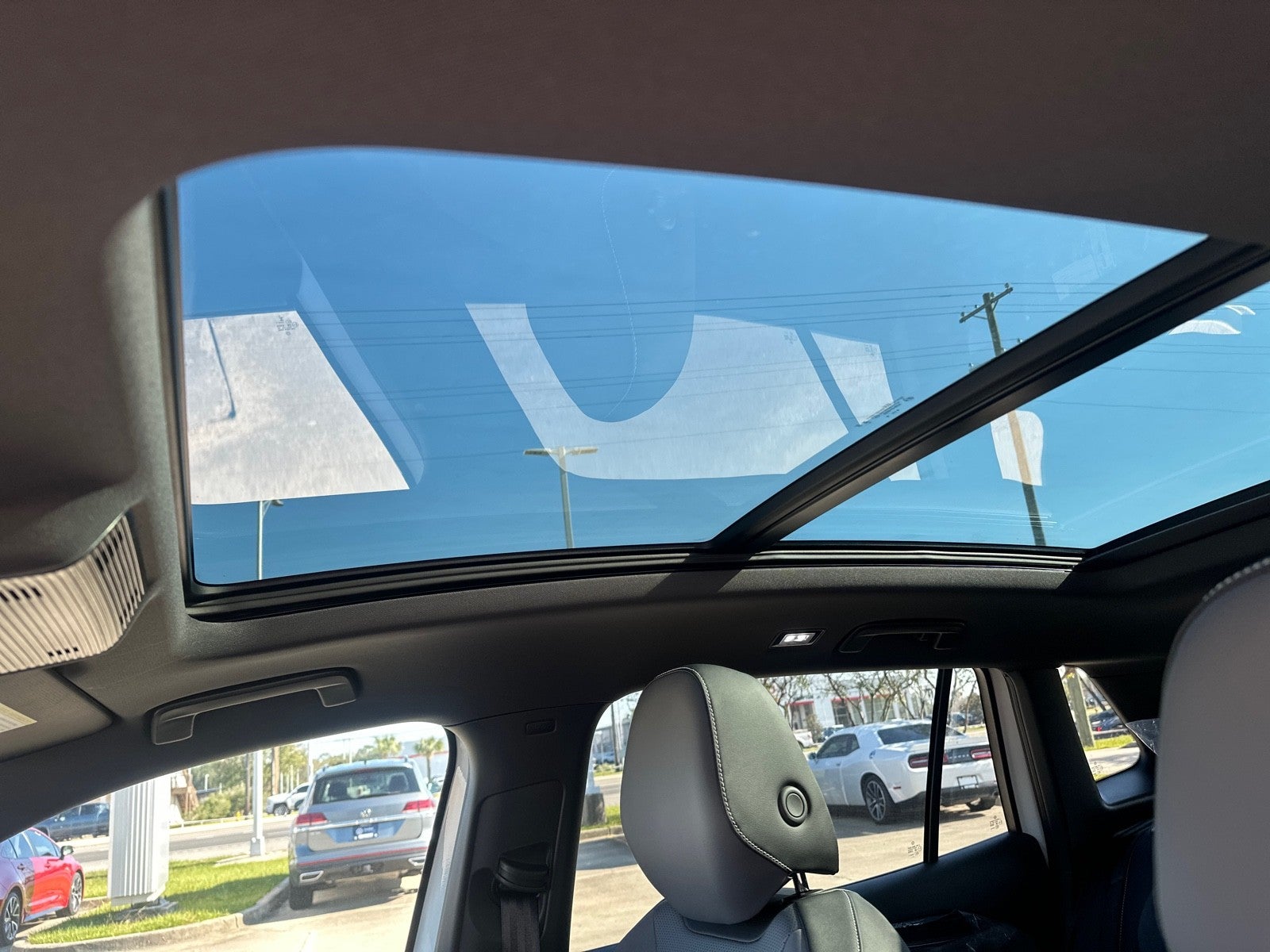 2026 Volkswagen Tiguan 2.0T SE R-Line Black FWD