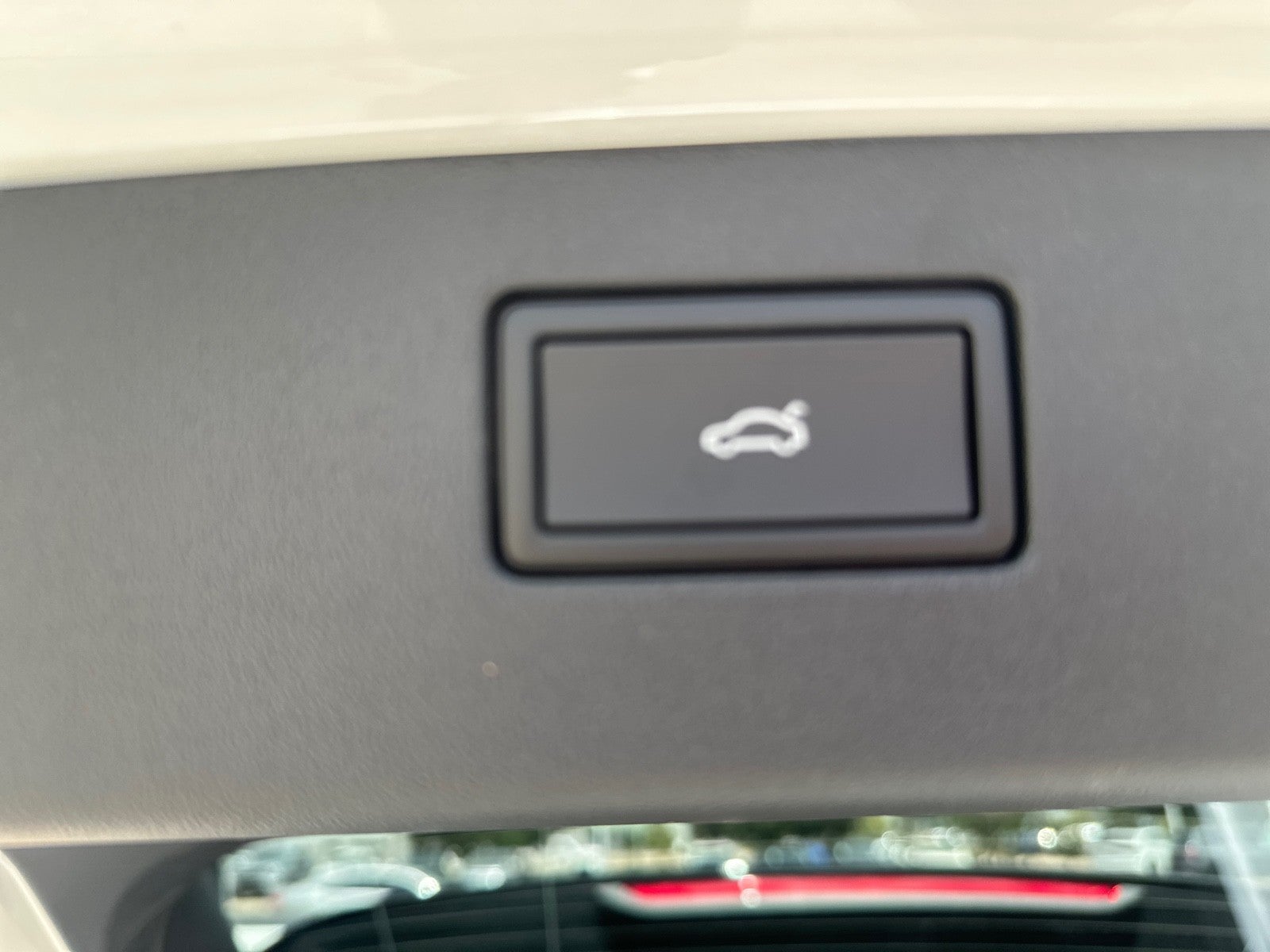 2026 Volkswagen Tiguan SE R-Line Black FWD