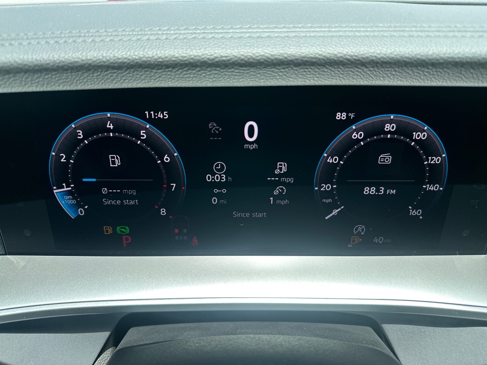 2026 Volkswagen Tiguan SE R-Line Black FWD