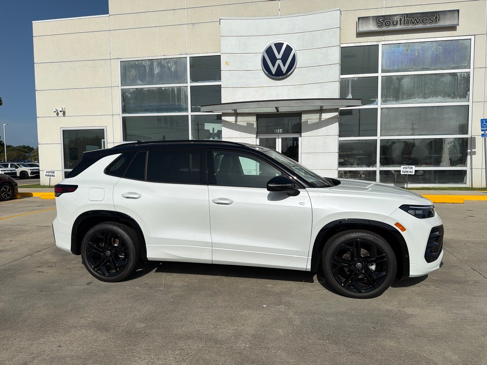 2026 Volkswagen Tiguan SE R-Line Black