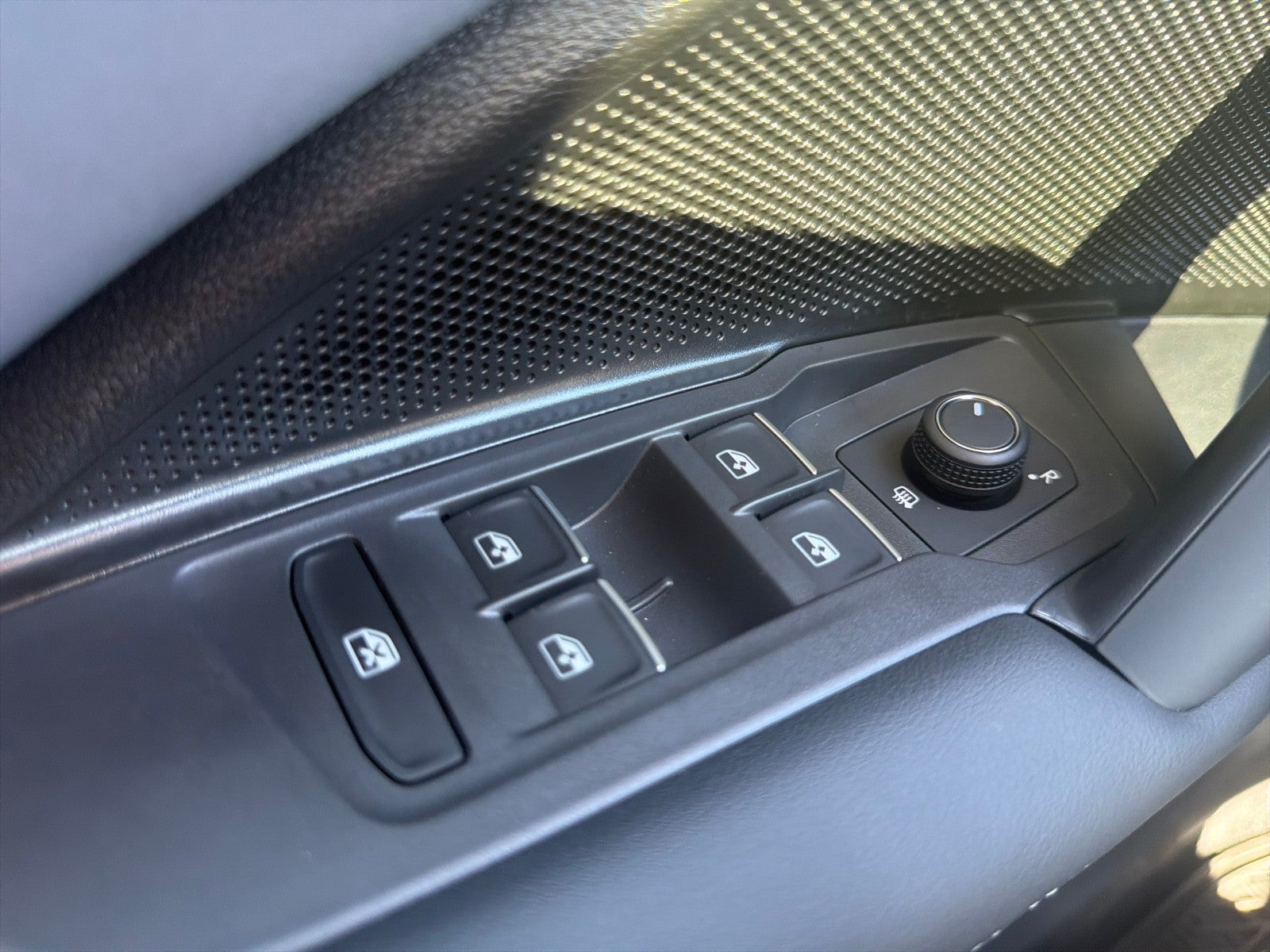 2026 Volkswagen Tiguan SE FWD