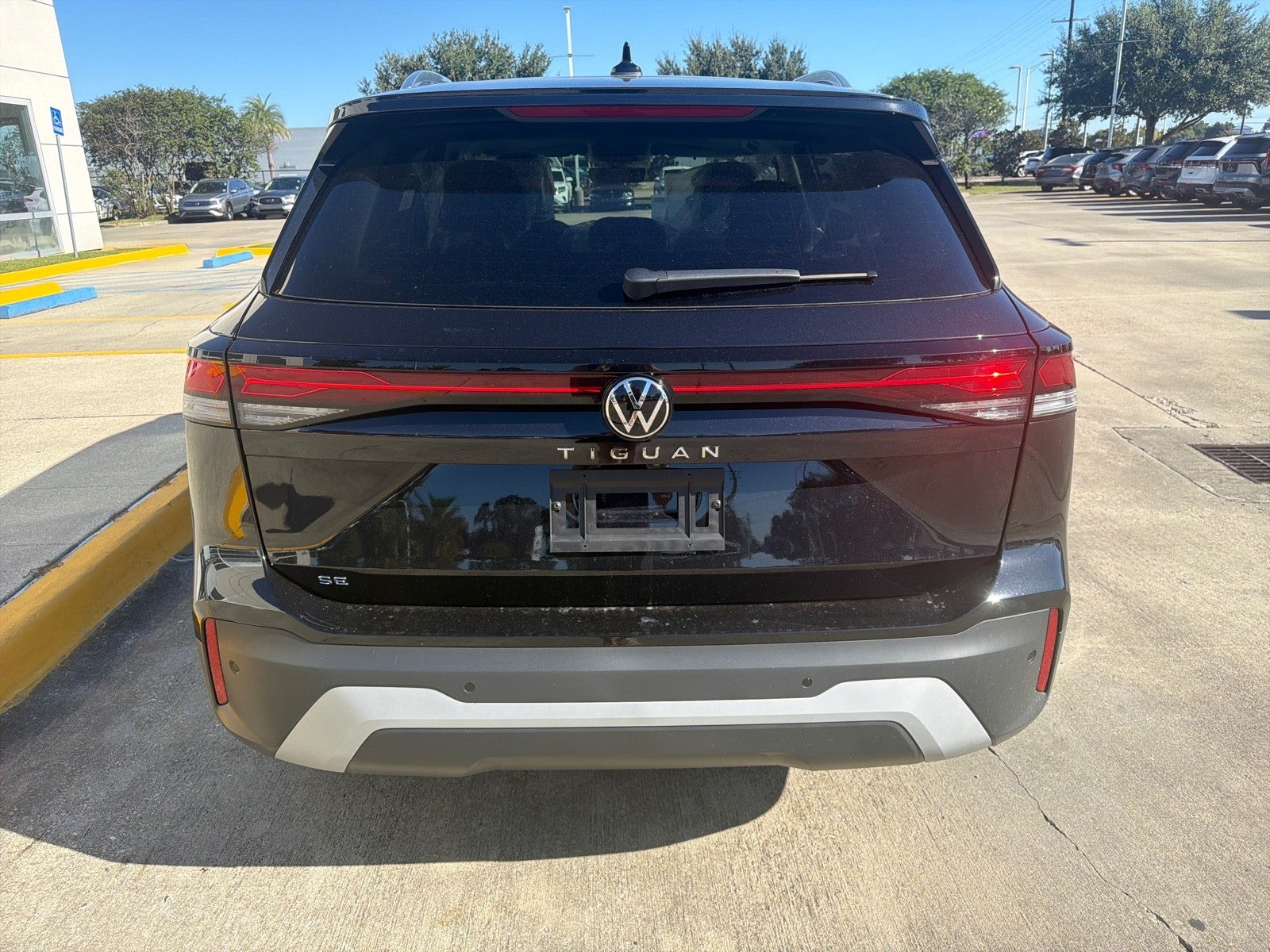 2026 Volkswagen Tiguan SE FWD