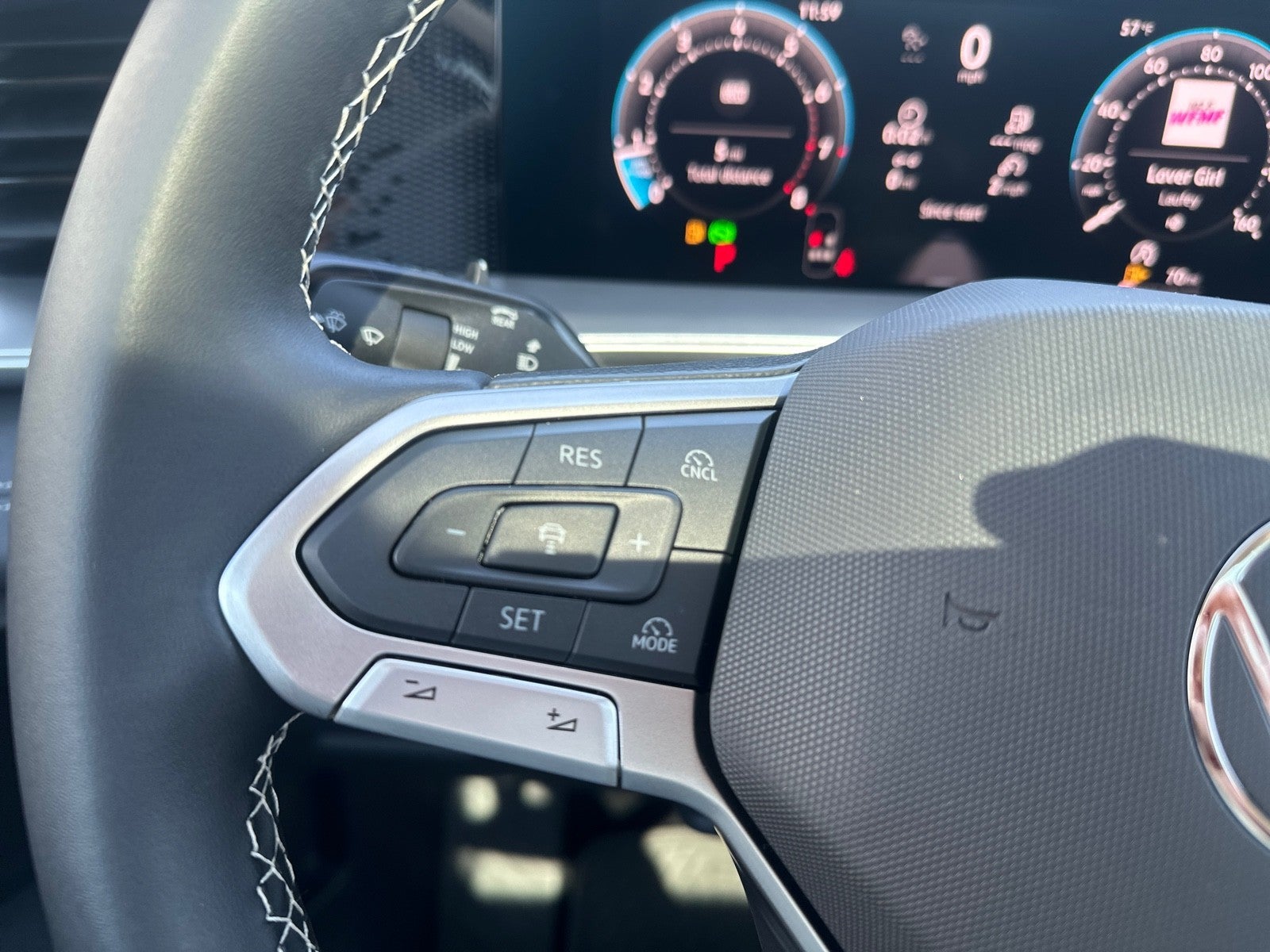 2026 Volkswagen Tiguan 2.0T SE FWD