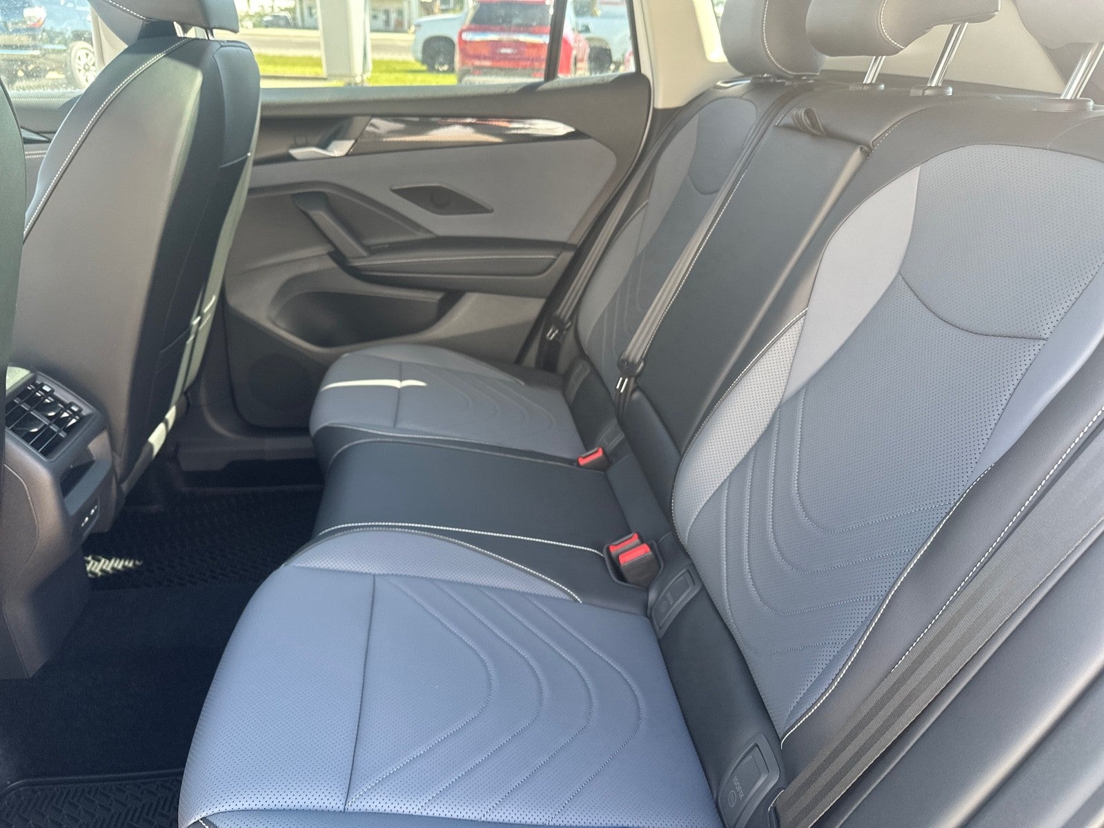 2026 Volkswagen Tiguan 2.0T SE FWD