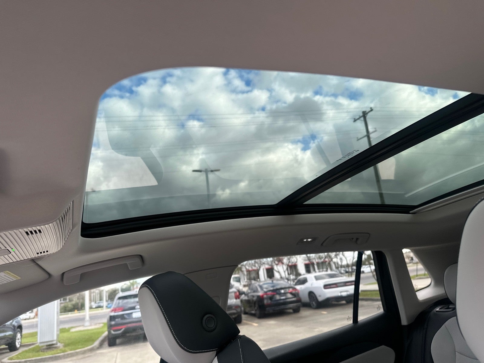 2026 Volkswagen Tiguan 2.0T SE FWD