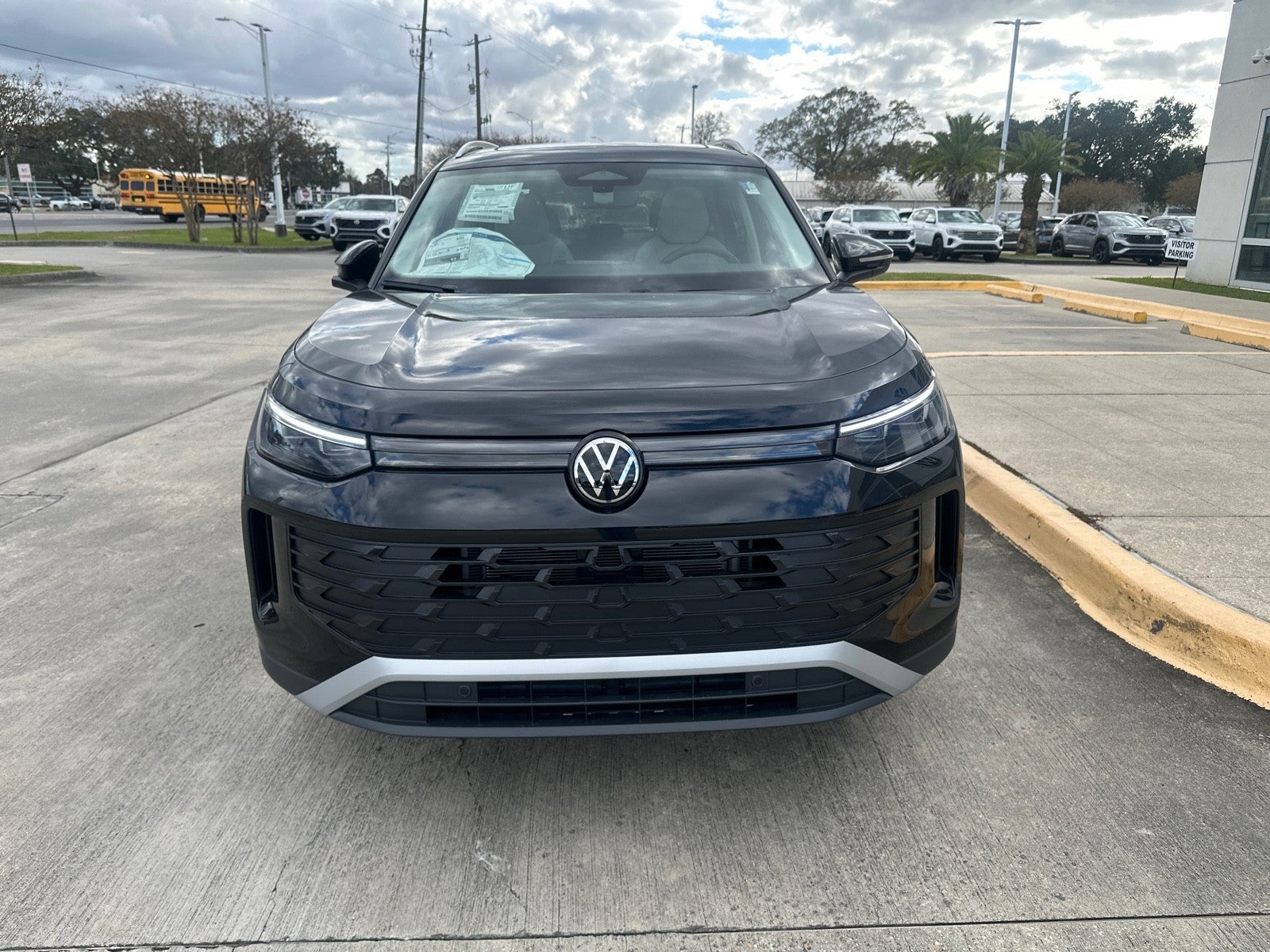 2026 Volkswagen Tiguan 2.0T SE FWD