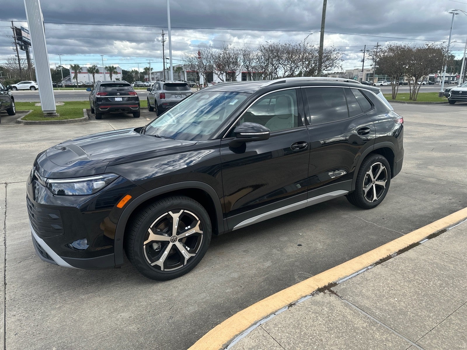2026 Volkswagen Tiguan 2.0T SE FWD