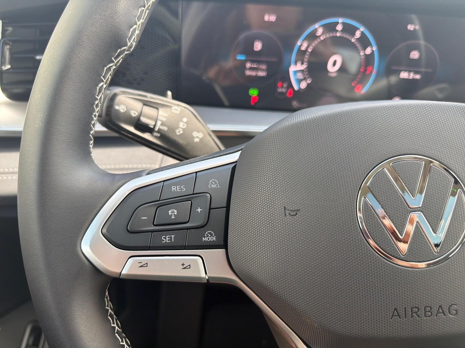 2026 Volkswagen Tiguan SE FWD