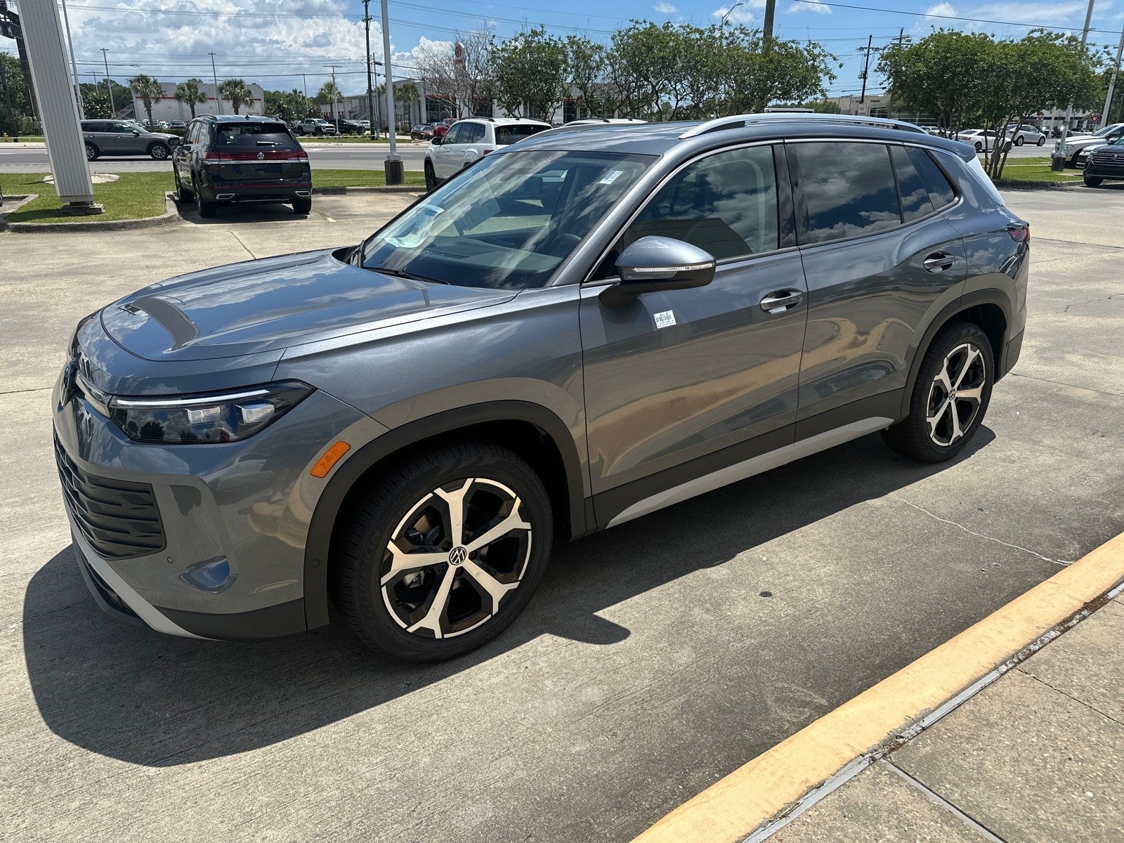 2026 Volkswagen Tiguan SE FWD