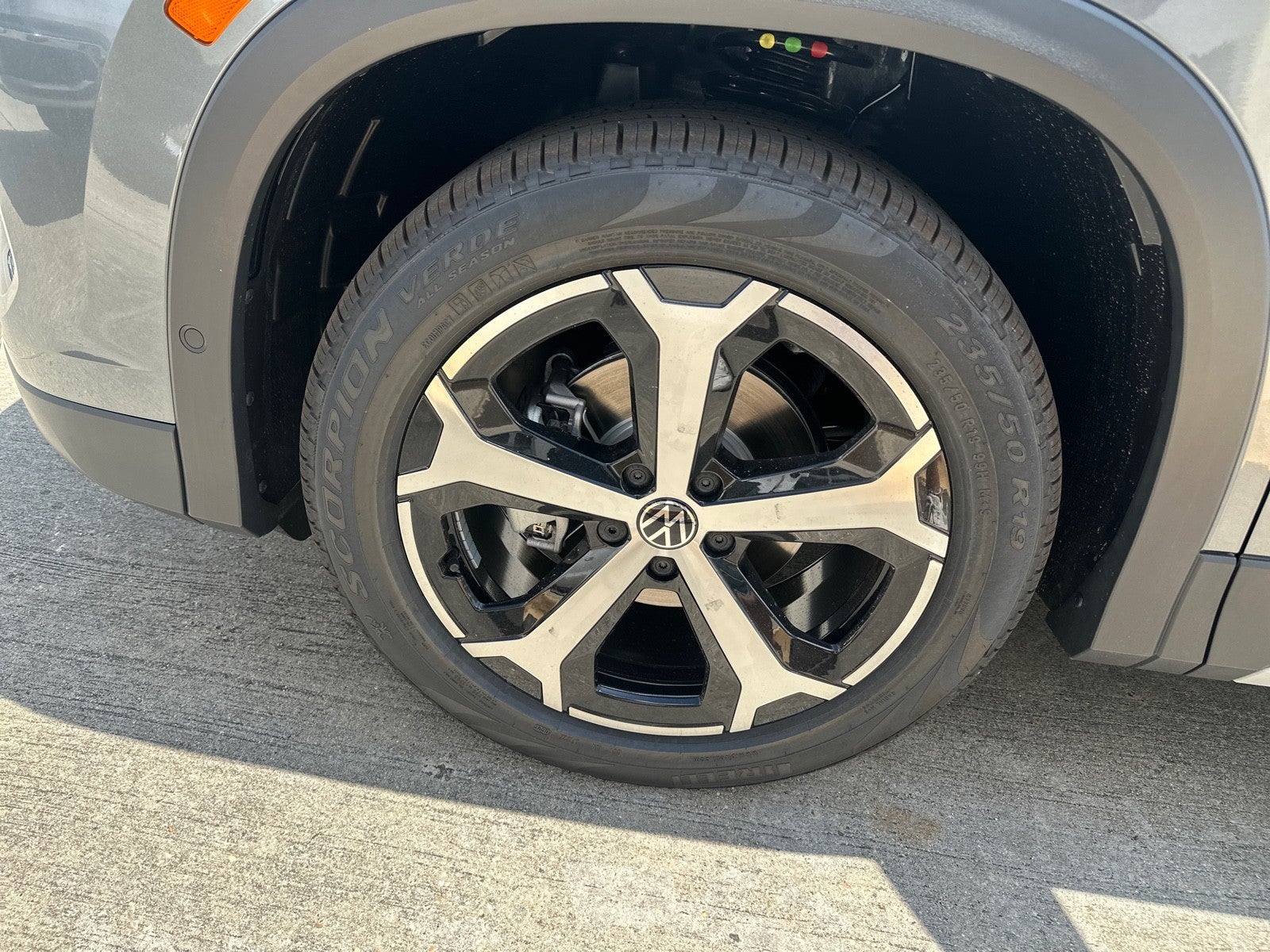 2026 Volkswagen Tiguan SE FWD