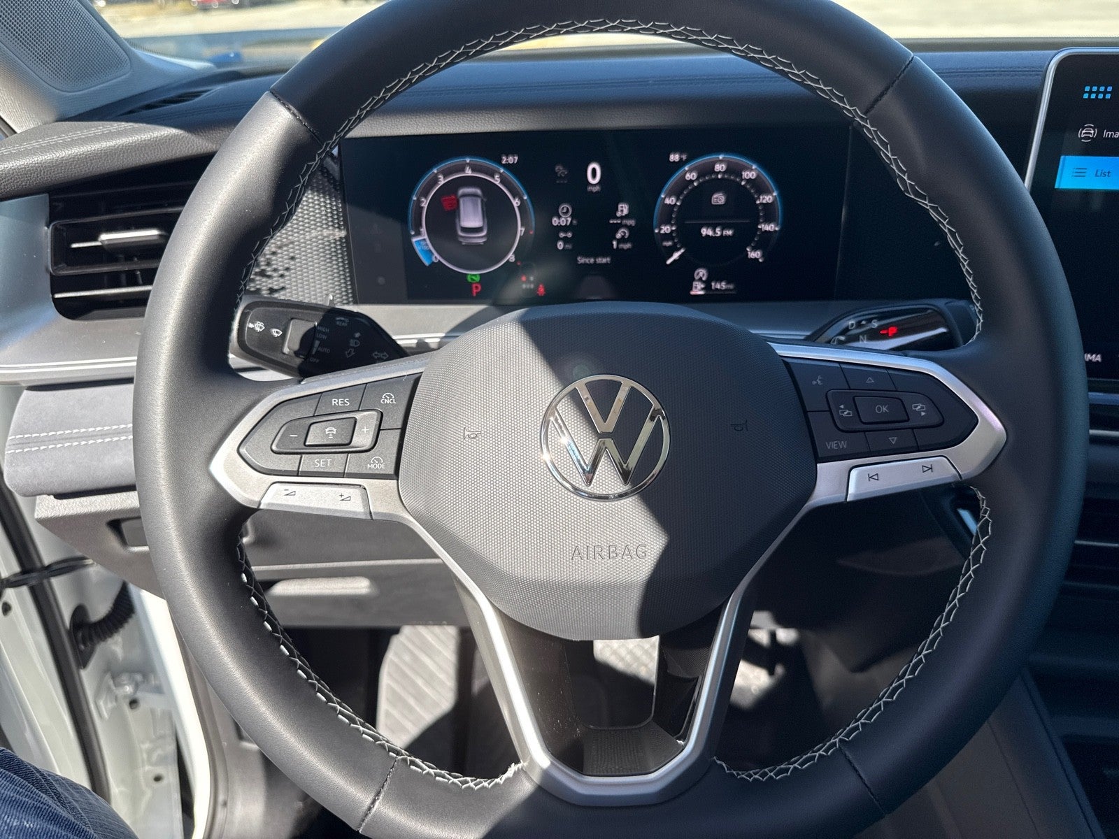 2026 Volkswagen Tiguan 2.0T SE FWD