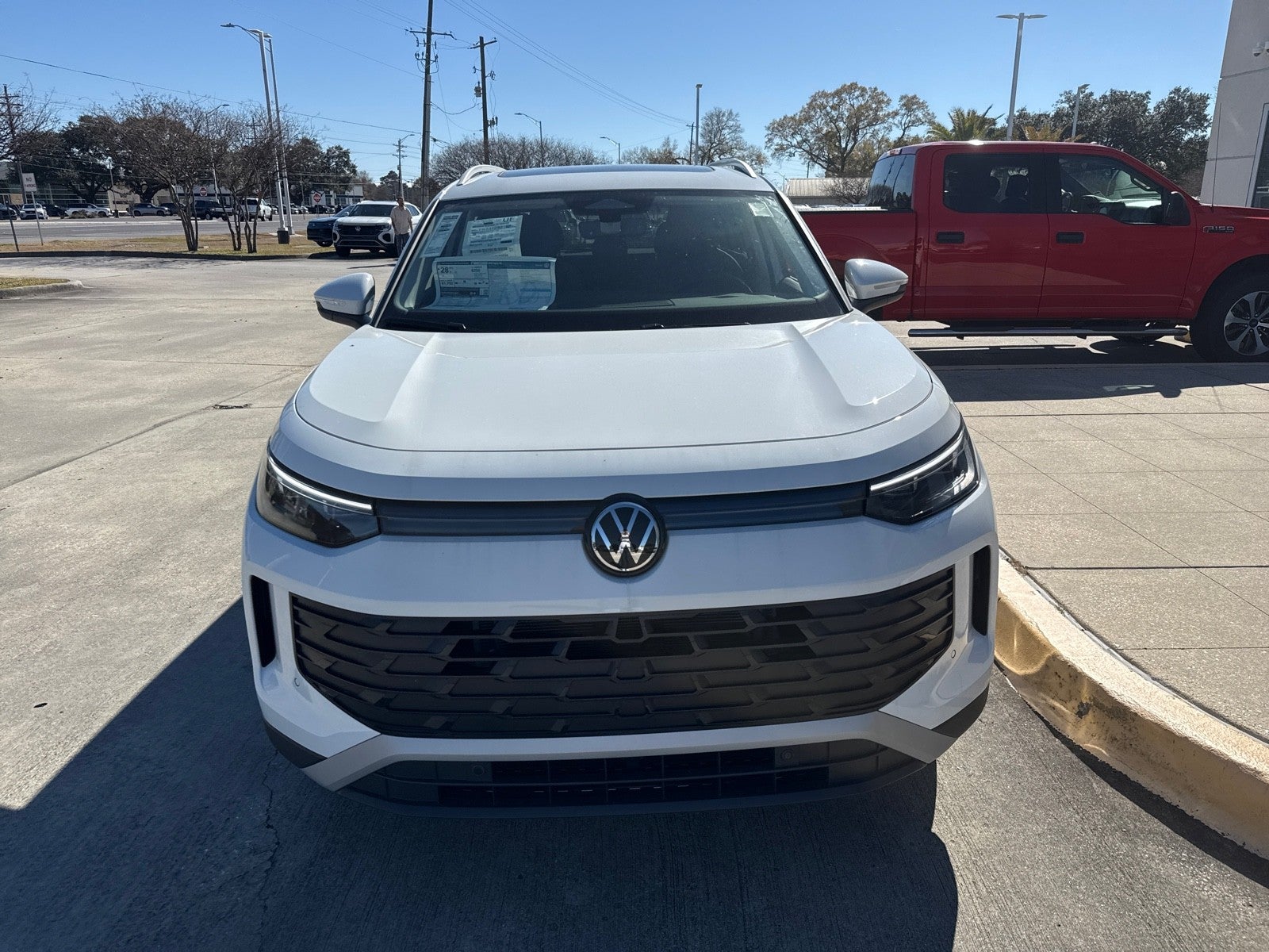 2026 Volkswagen Tiguan 2.0T SE FWD