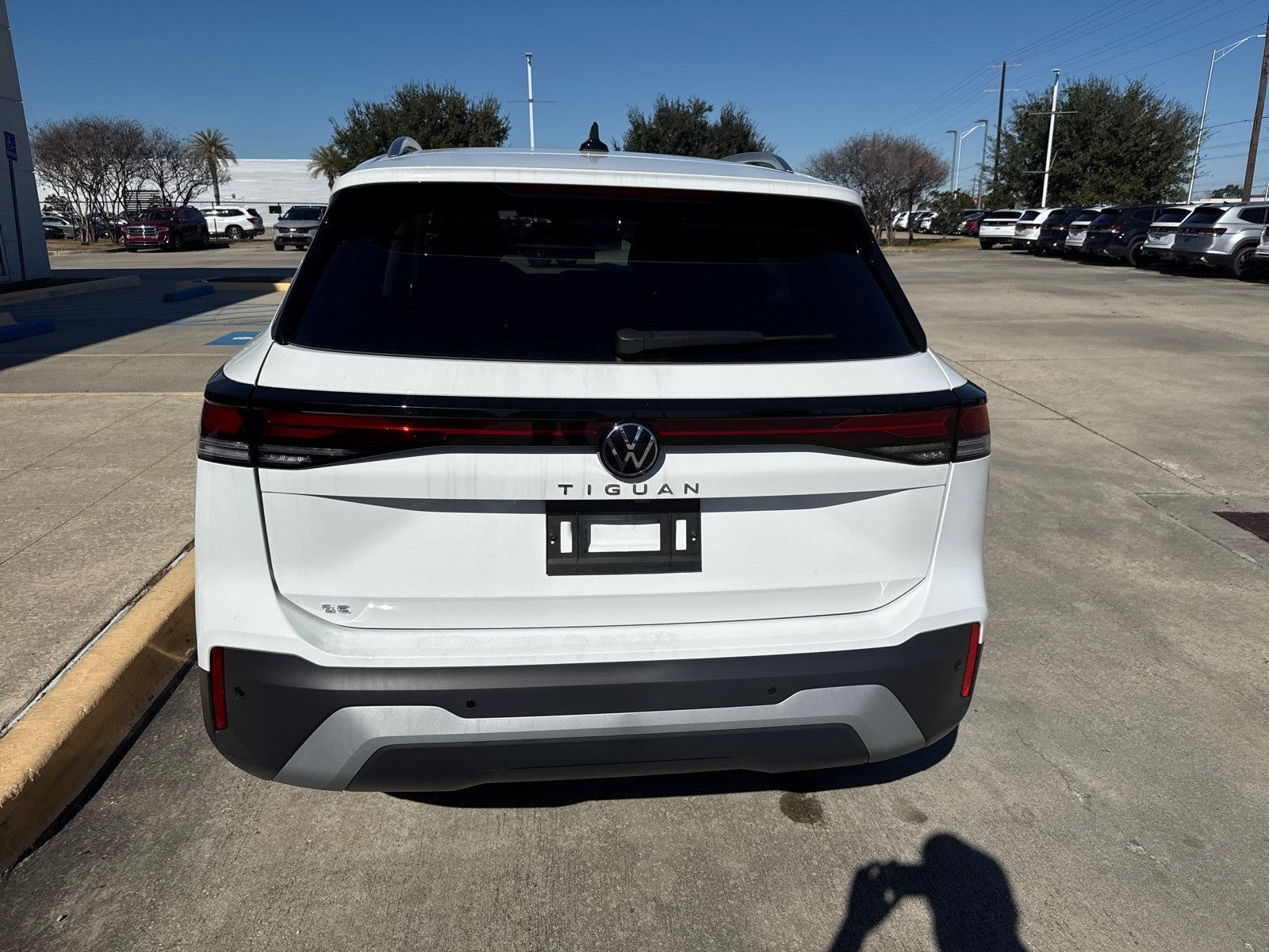 2026 Volkswagen Tiguan 2.0T SE FWD