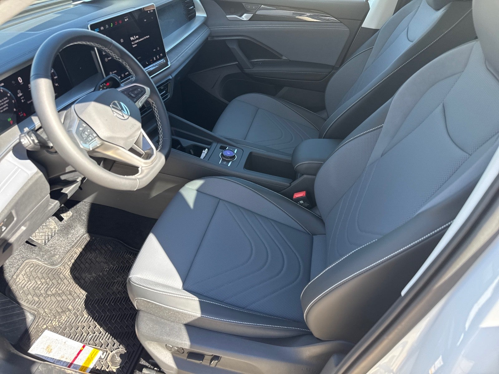 2026 Volkswagen Tiguan 2.0T SE FWD