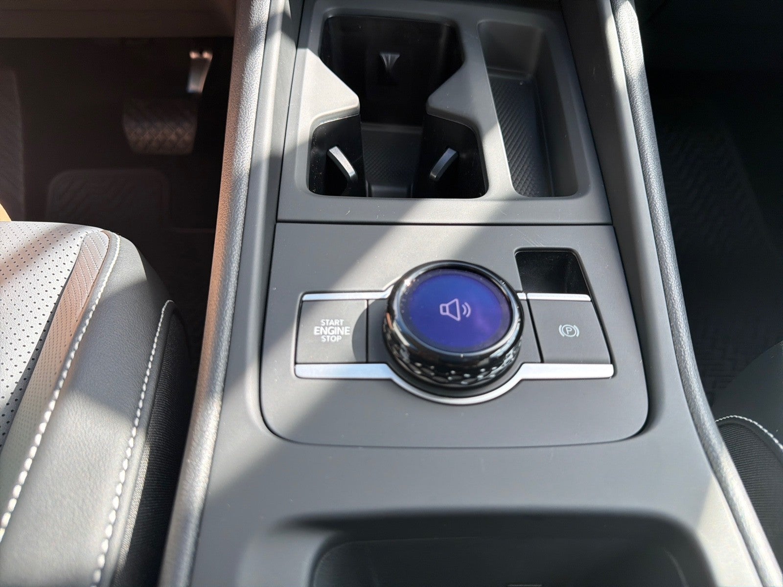 2026 Volkswagen Tiguan SE FWD
