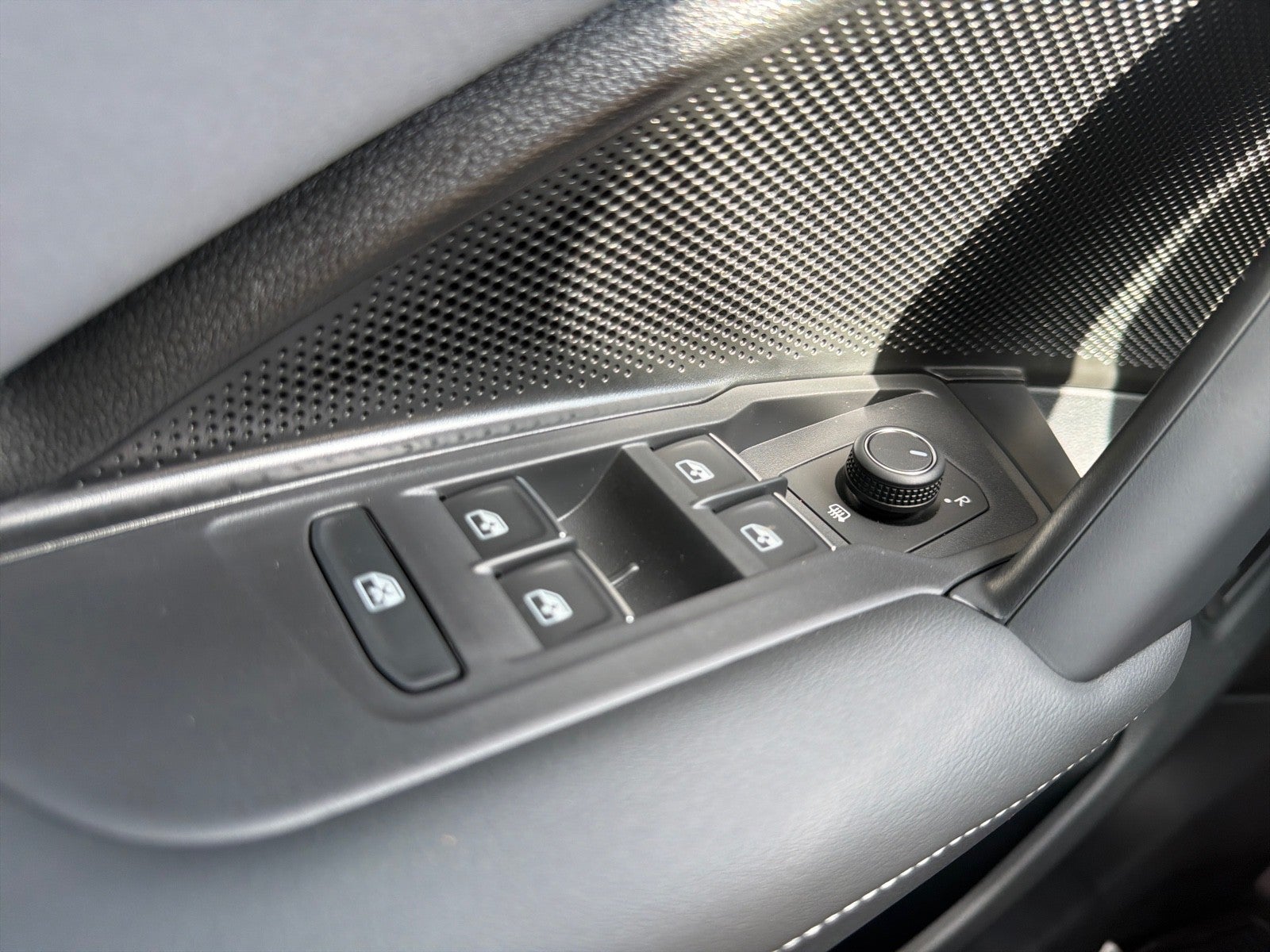 2026 Volkswagen Tiguan SE FWD