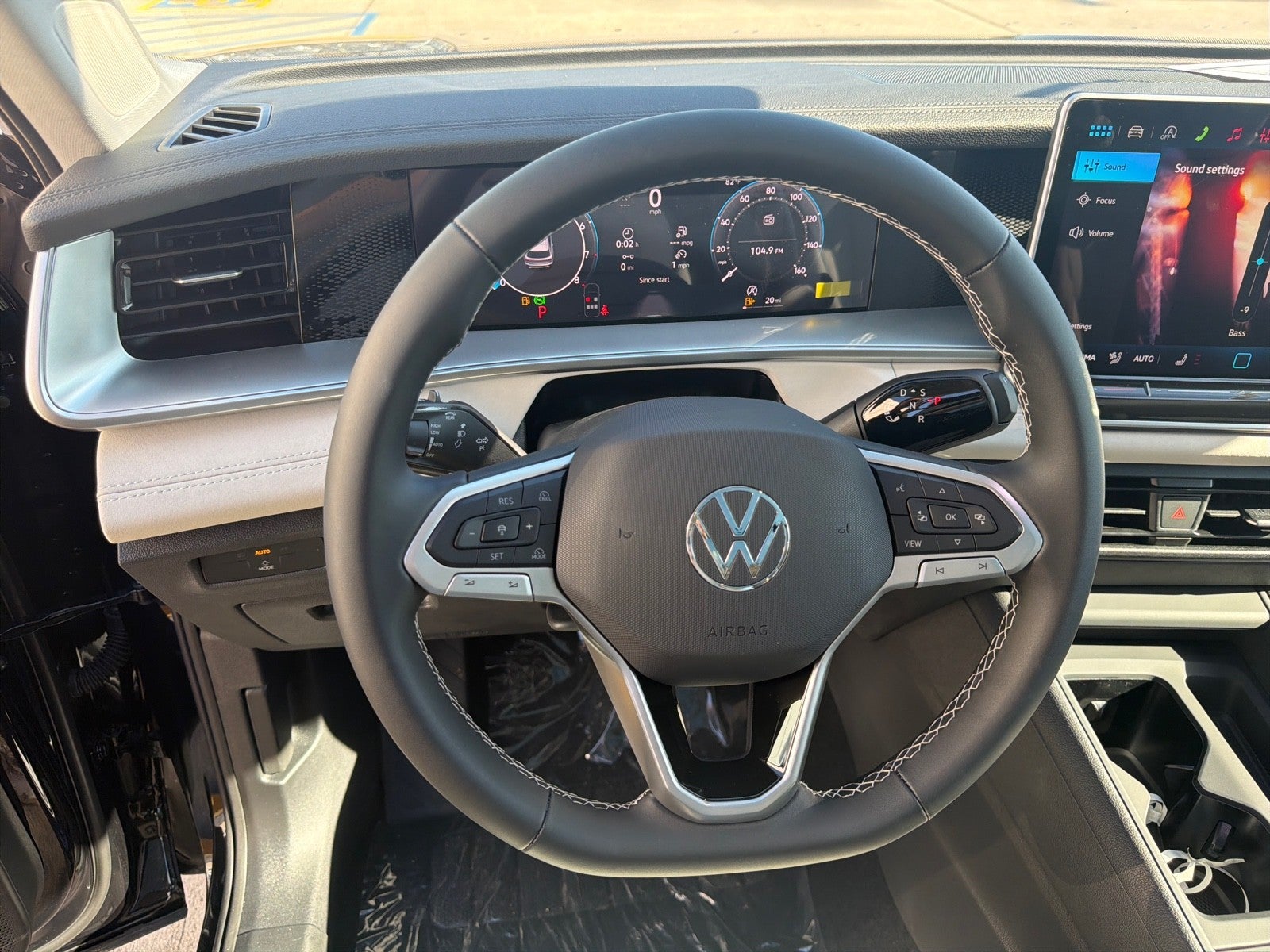 2026 Volkswagen Tiguan SE FWD