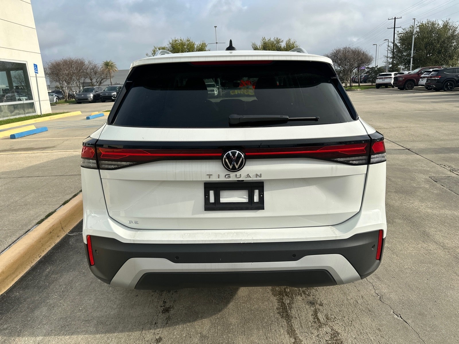 2026 Volkswagen Tiguan 2.0T SE FWD