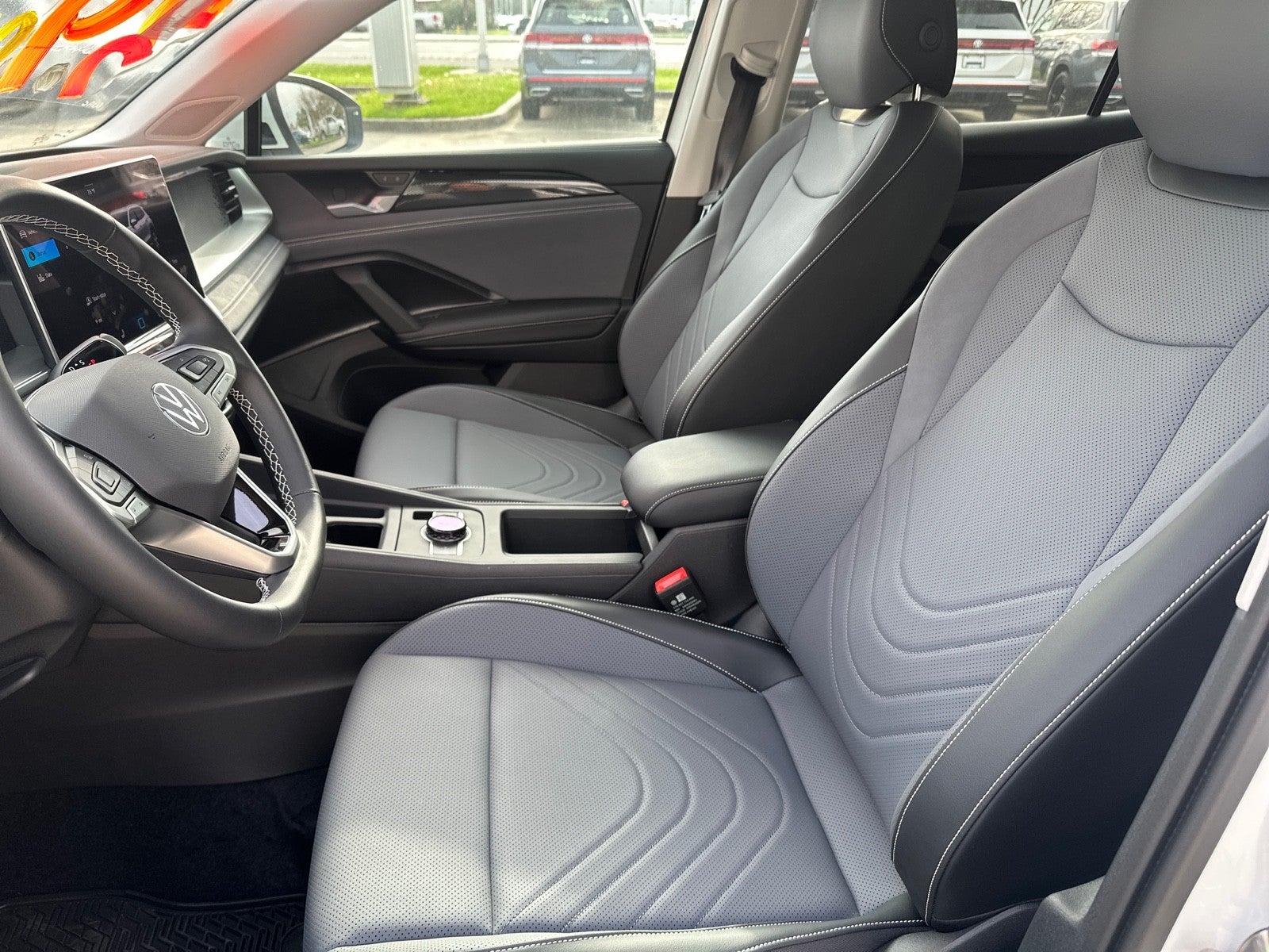 2026 Volkswagen Tiguan 2.0T SE FWD