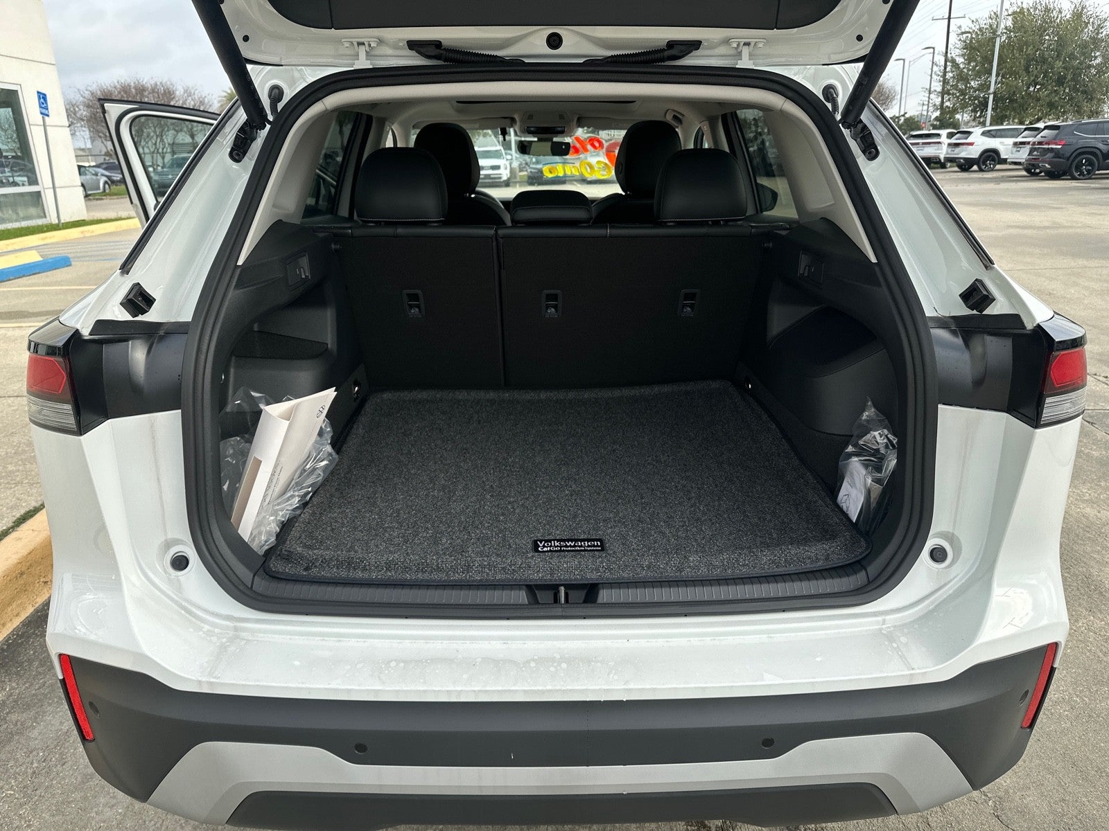 2026 Volkswagen Tiguan 2.0T SE FWD