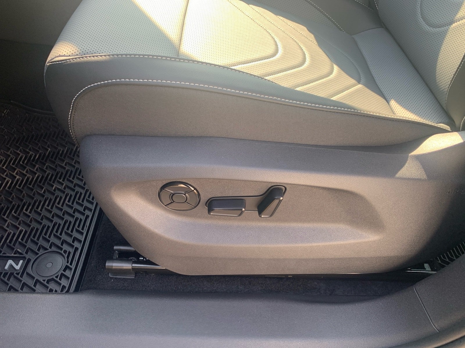 2026 Volkswagen Tiguan SE FWD