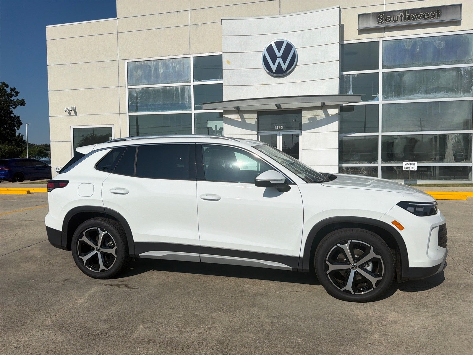 2026 Volkswagen Tiguan SE FWD