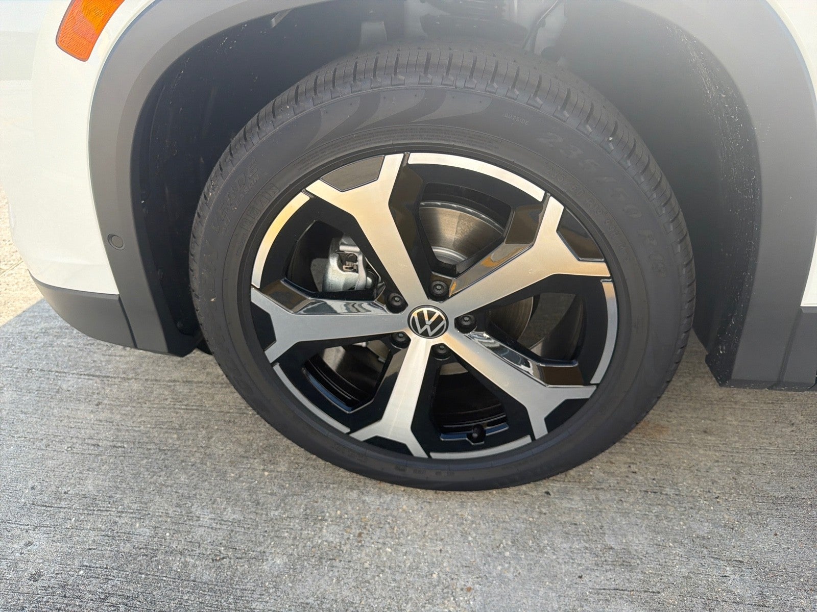 2026 Volkswagen Tiguan SE FWD