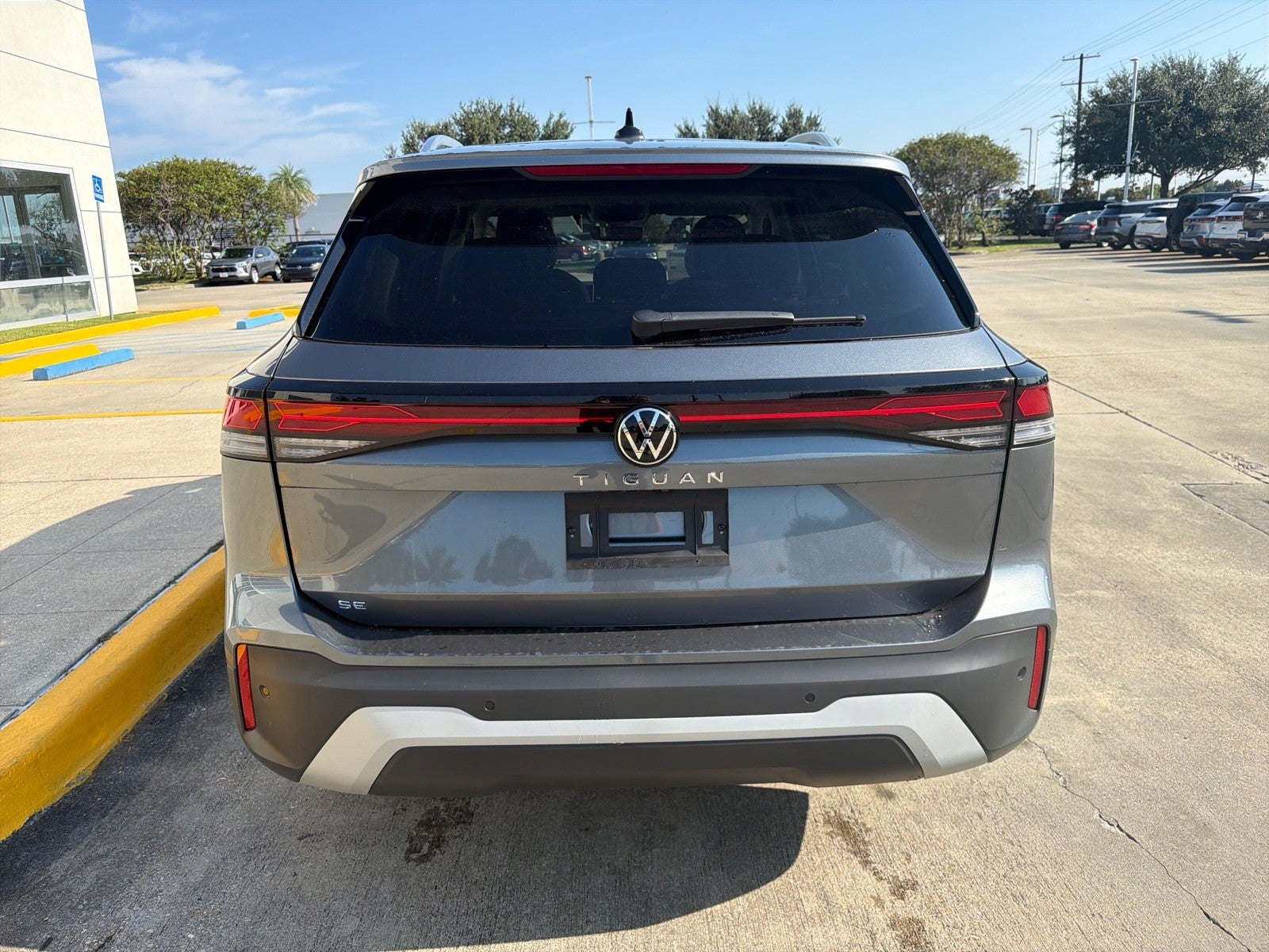 2026 Volkswagen Tiguan SE FWD