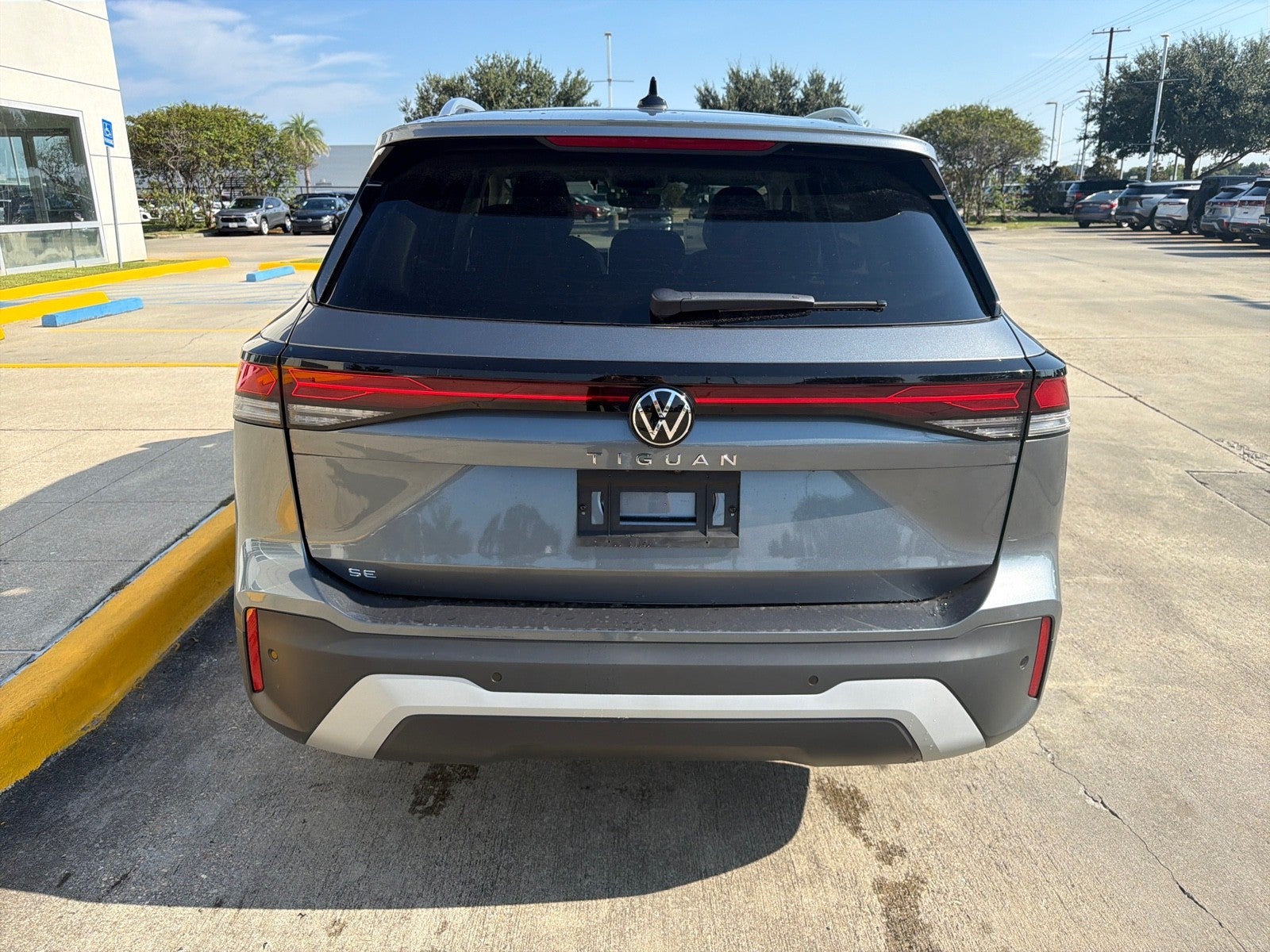 2026 Volkswagen Tiguan SE FWD