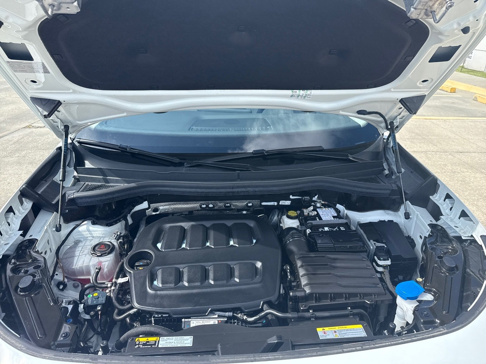 2025 Volkswagen Tiguan 2.0T SE FWD