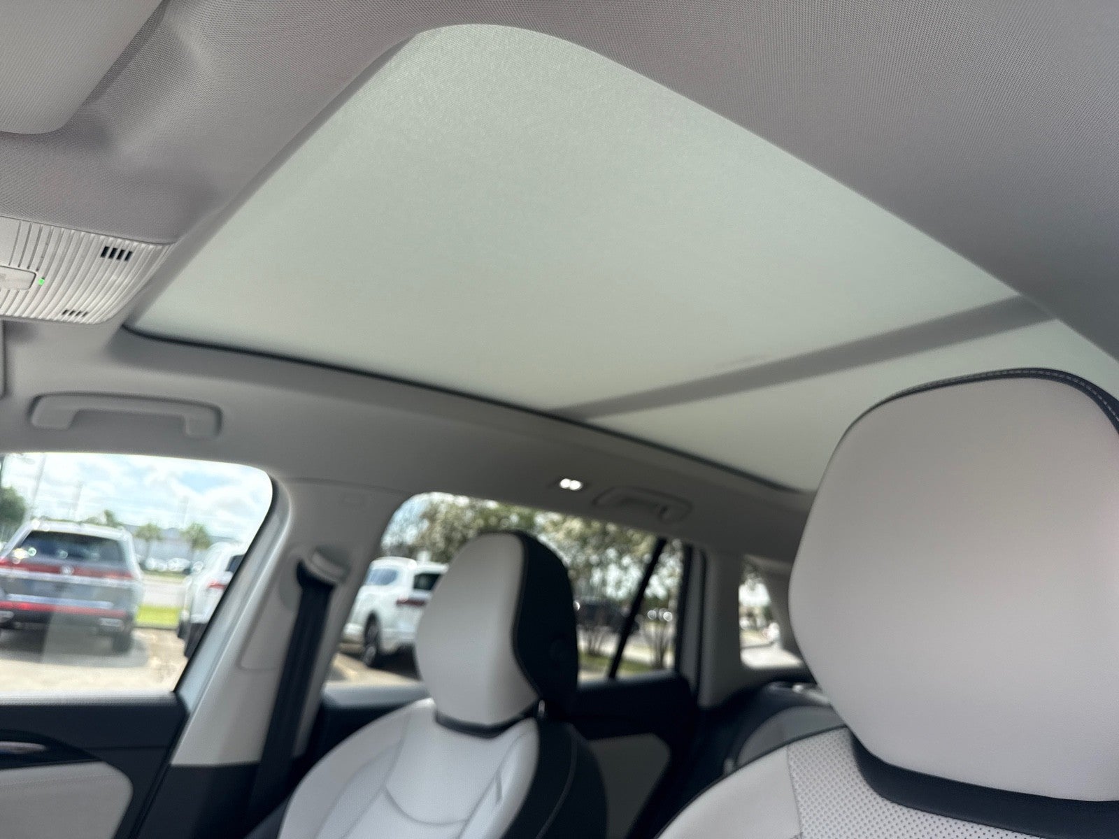 2025 Volkswagen Tiguan 2.0T SE FWD