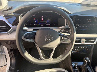 2027 Volkswagen Taos SE FWD