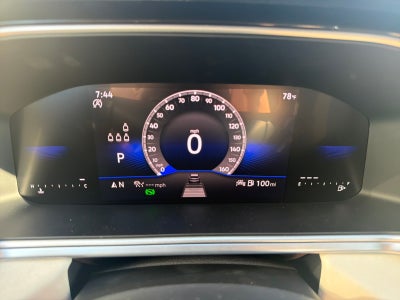2027 Volkswagen Taos SE FWD