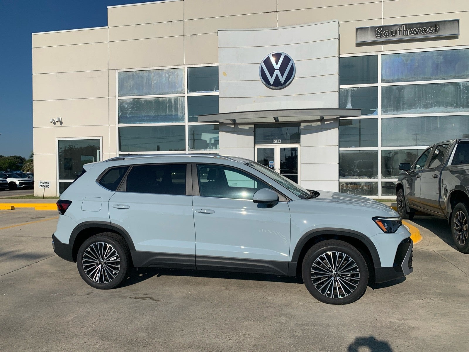 2027 Volkswagen Taos SE