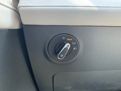 2027 Volkswagen Taos SE FWD