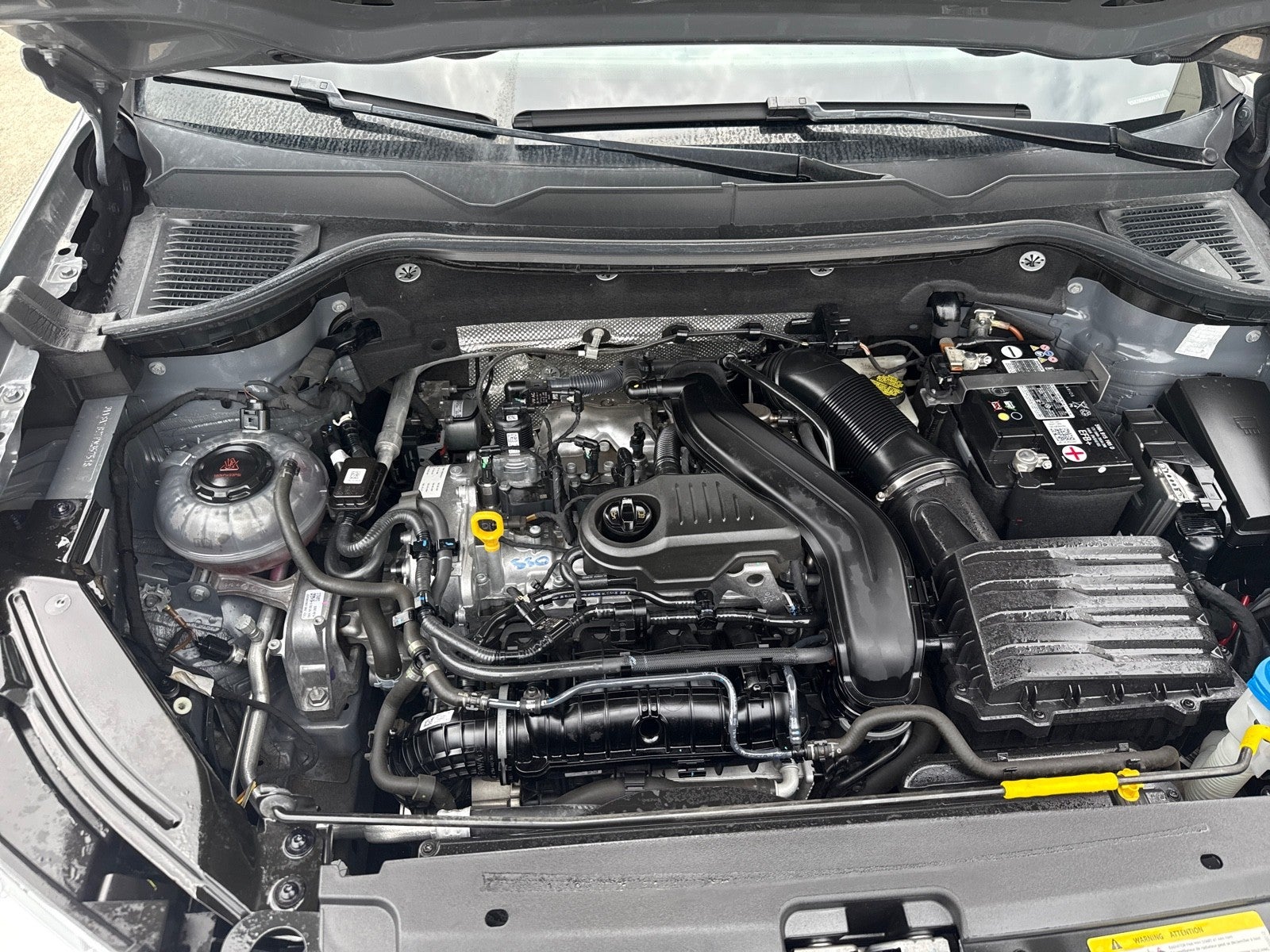 2023 Volkswagen Taos SE FWD