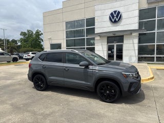 2023 Volkswagen Taos SE FWD