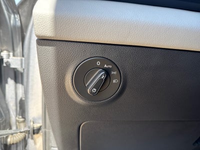 2023 Volkswagen Taos SE FWD