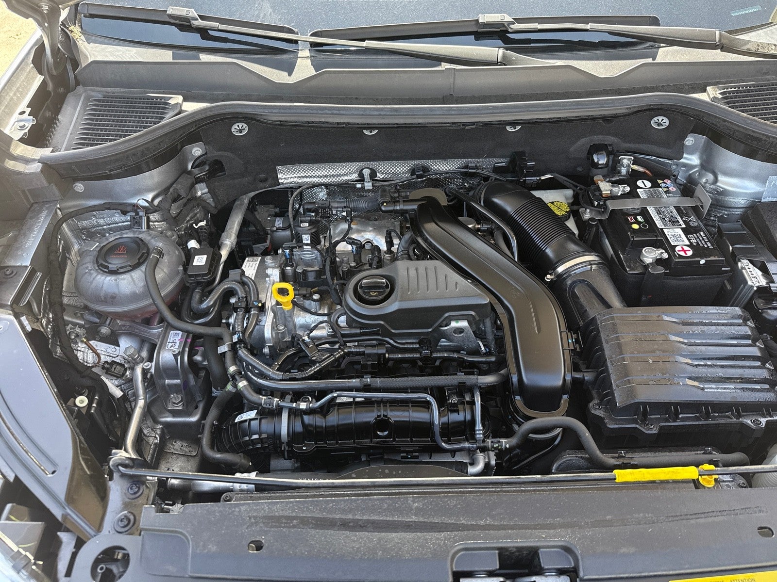 2023 Volkswagen Taos SE FWD