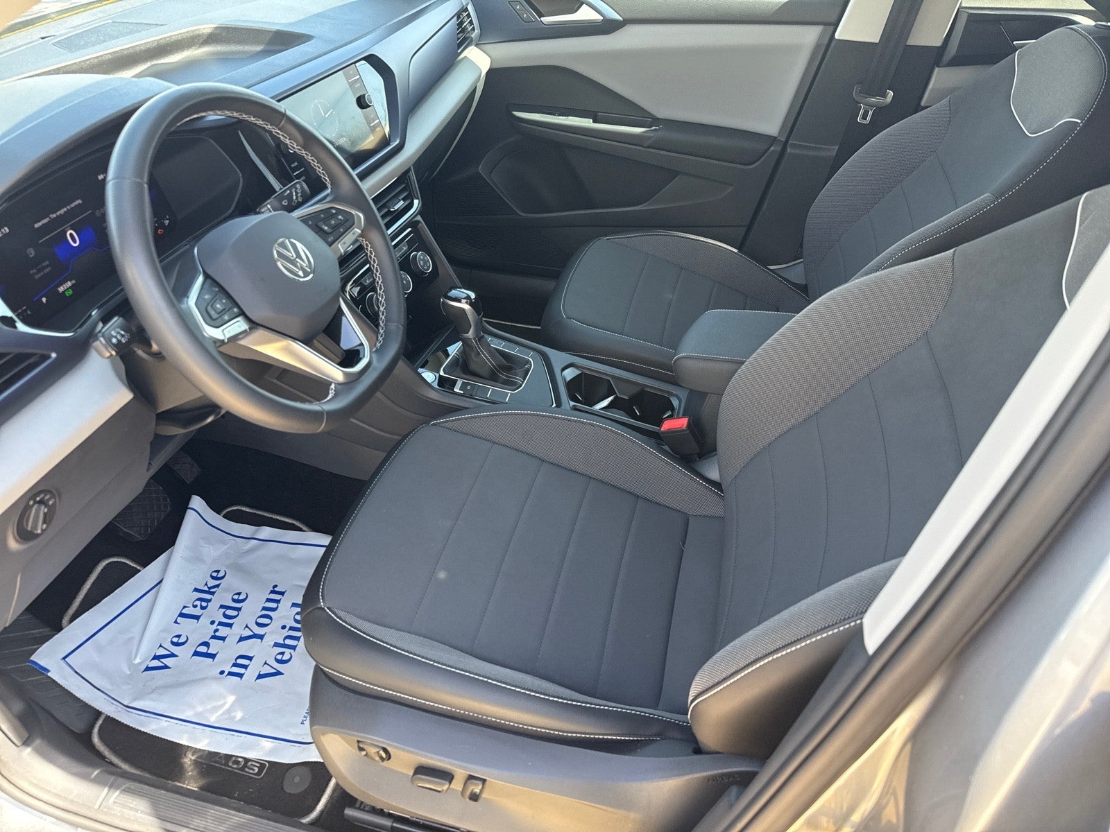 2023 Volkswagen Taos SE FWD