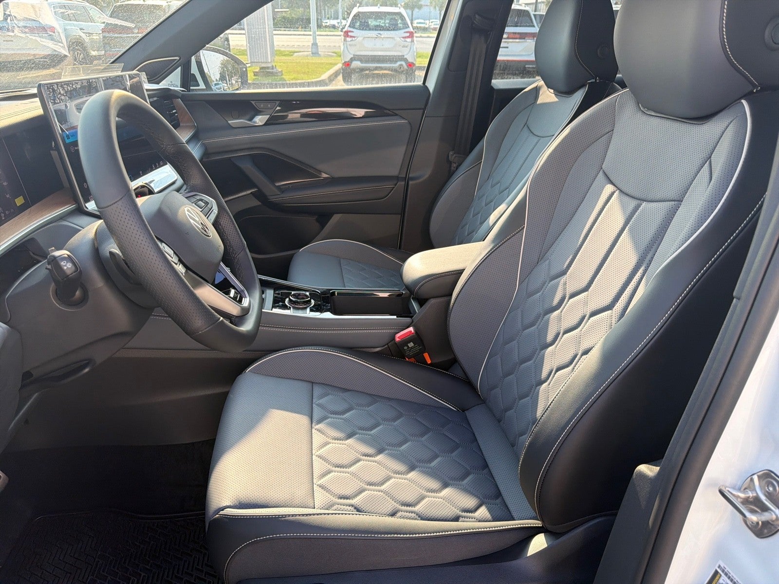 2026 Volkswagen Tiguan SEL R-Line Turbo 4MOTION