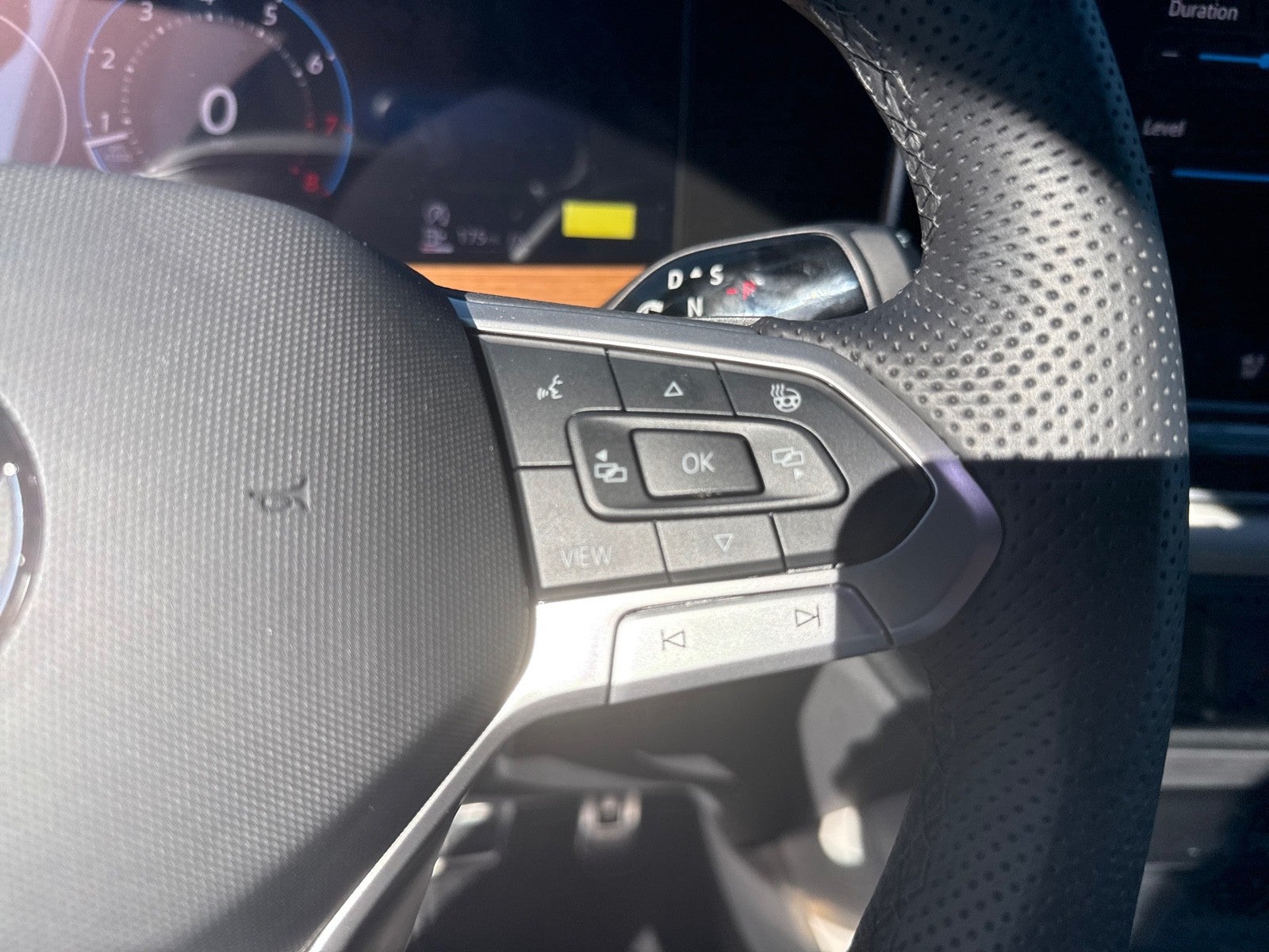 2026 Volkswagen Tiguan 2.0T SEL R-Line 4MOTION