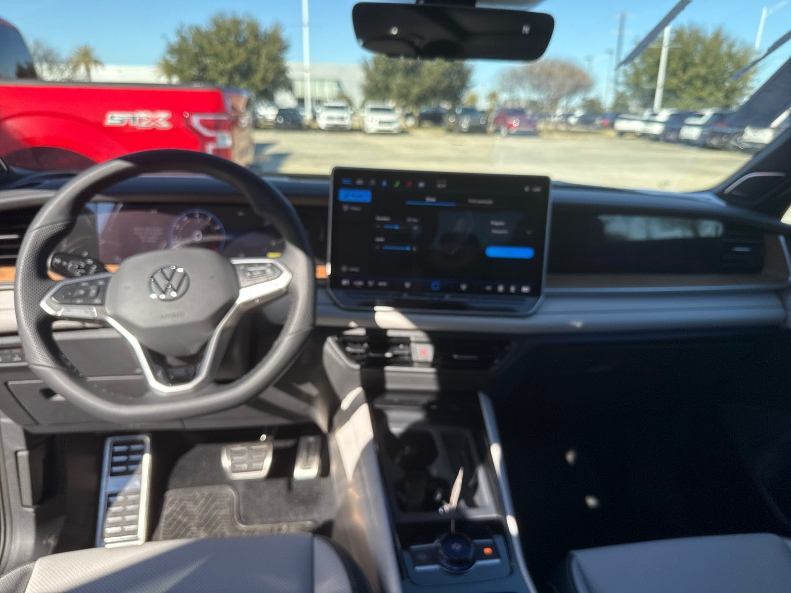 2026 Volkswagen Tiguan 2.0T SEL R-Line 4MOTION